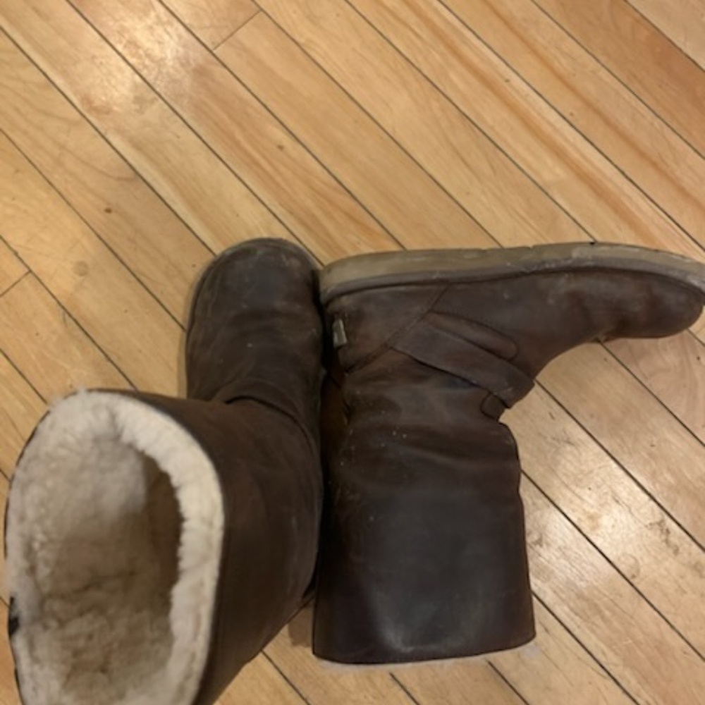 Ugg Boots - image 3